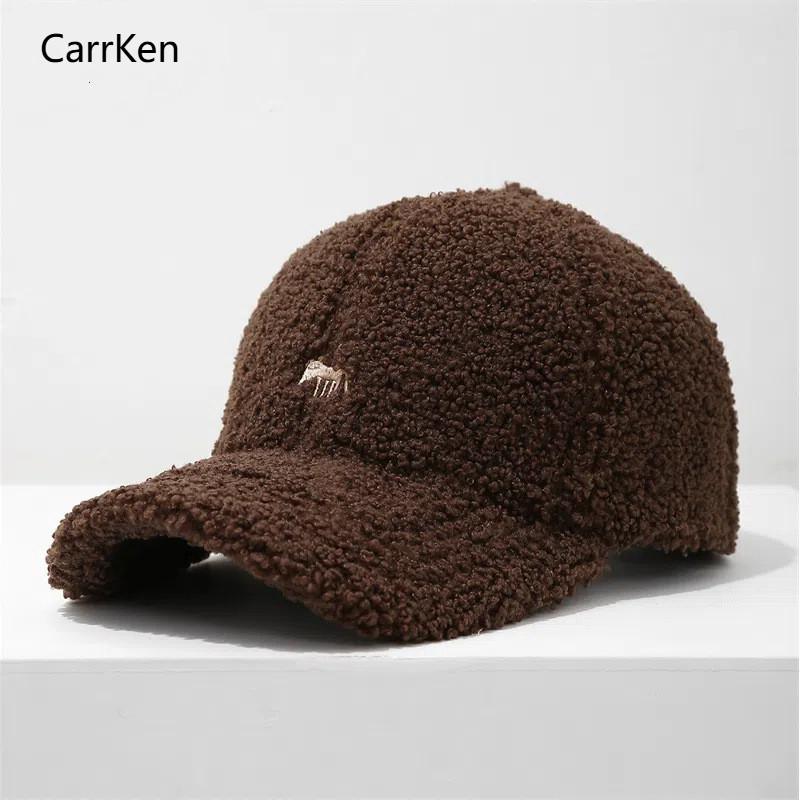 

Fox Embroidered Baseball Cap With Shearling For Winter Warmth And Style