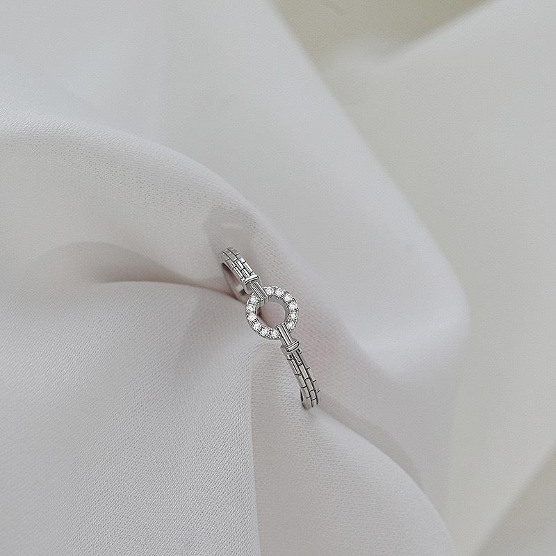 O-ring Women's Fashion Personality Light Luxury Niche Design Sense Simple Index Finger Ins Cold Wind Opening Ring Adjustable