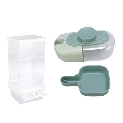 Ptáci – Ptačí krmítka a pítka