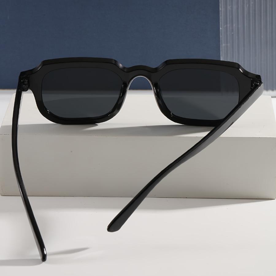 1 Pair of Square Fashion Glasses, European and American Ins Style Vintage Street Snap Daily Wear Glasses