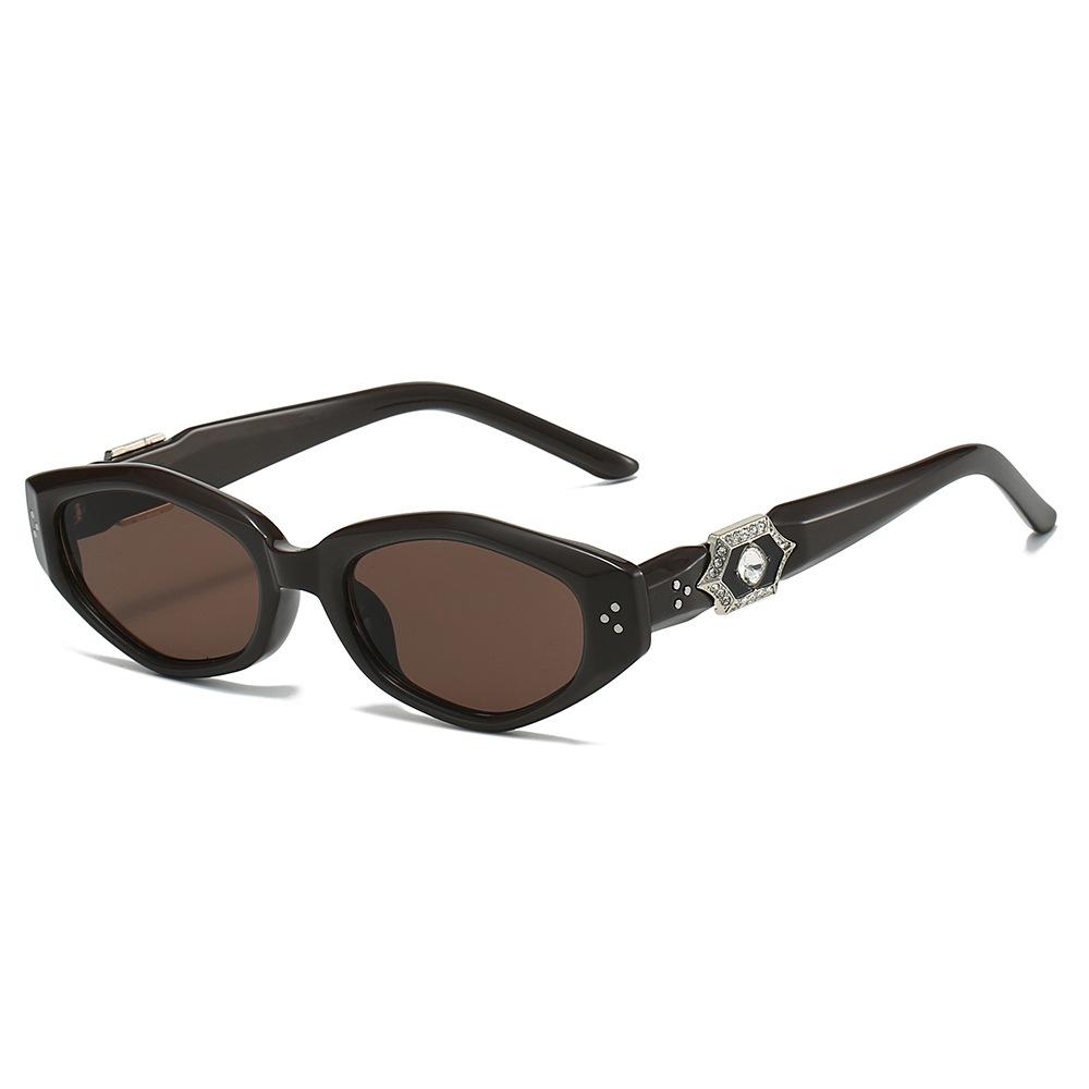 2025 New Retro Small Frame Cat Eye Sunglasses for Men and Women with Advanced Sense Sunscreen and Uv Protection Sun Glasses