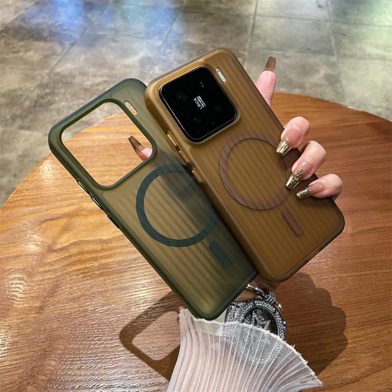 Shockproof Corrugated Matte Case Bumper For Xiaomi Mi 15 Pro 13 14 Pro Magnetic For Magsafe Translucent Wireless Charge PC Cover