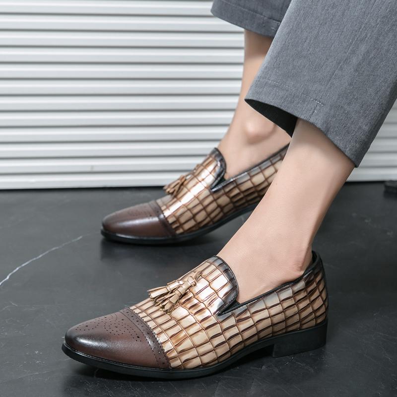 Size 38-47 Business Men Style Bullock Leather Shoes British Casual Comfortable Breathable Patchwork Fashionable Leather Shoes