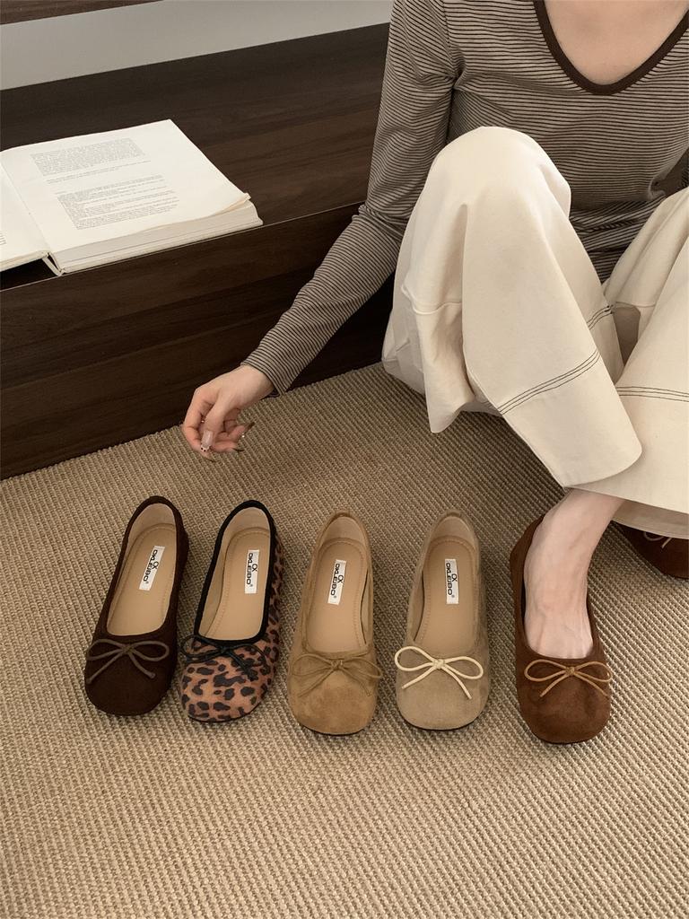 French ballet style bow flat-soled single shoes women's 2025 new Maillard not tired feet shallow mouth grandma shoes ladyshoes