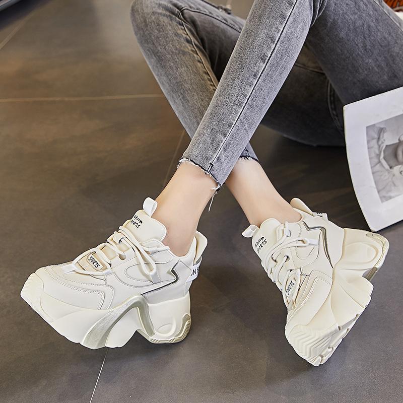 Innere Höheneinlage neue atmungsaktive Dad-Schuhe Plateau-Netz kleine Sport- und Freizeitschuhe