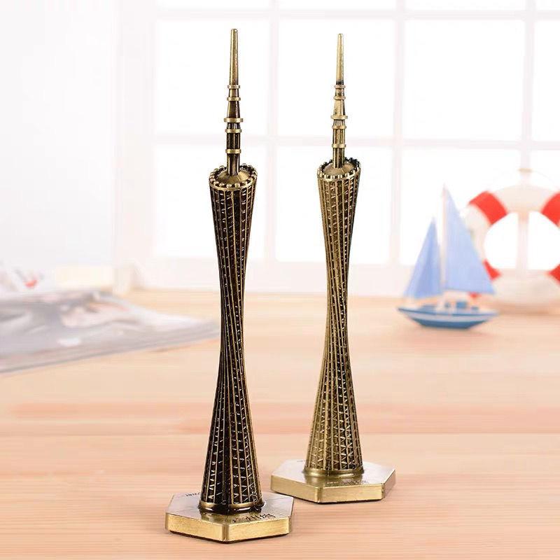 Statuetta Metallo Retro – Decorazione da Tavolo per Casa e Ufficio Souvenir Regalo