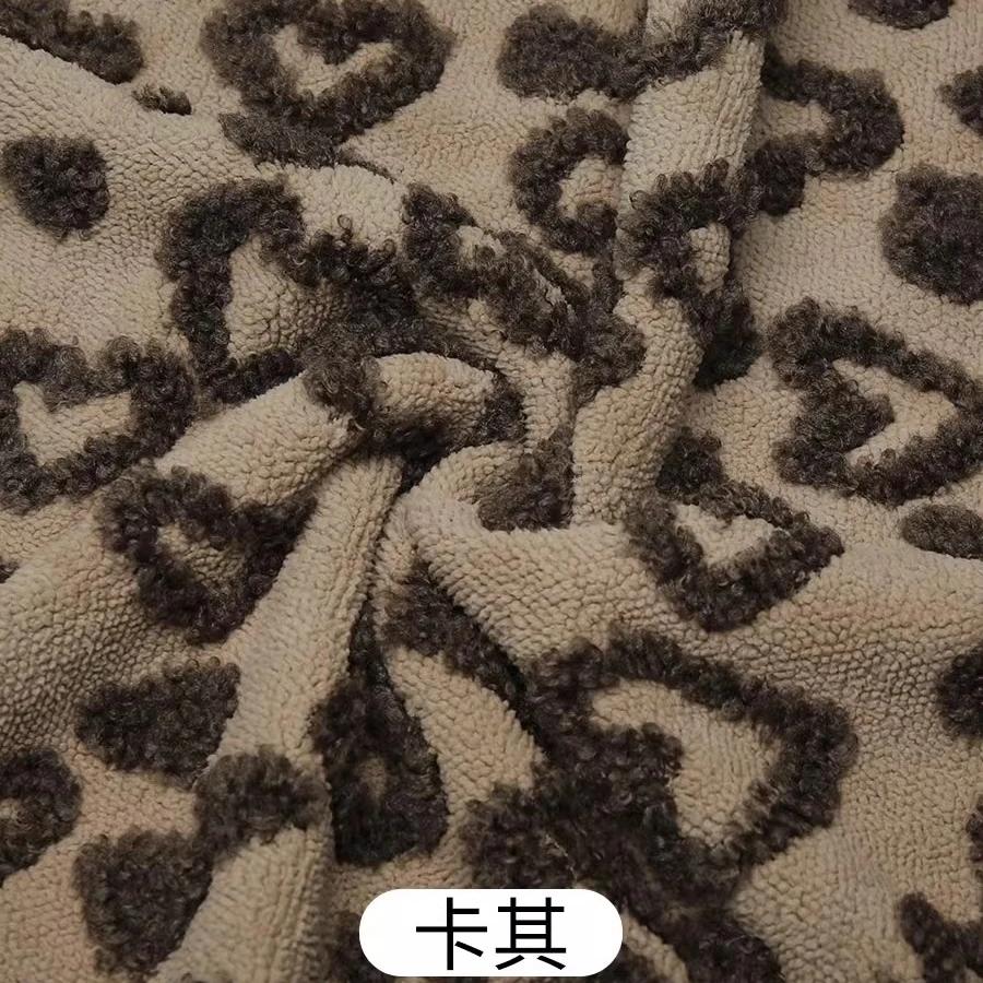 0.5m/1m/2m Thickened Lamb Wool Heart-shaped Jacquard Fabric for Sewing Coat Makeup Bag Dolls Blanket Pajamas DIY Clothing Fabric