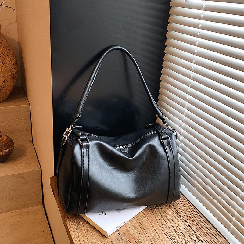 IELGY Retro Casual All-Match Shoulder Messenger Bag Commuter Underarm Tote Bag