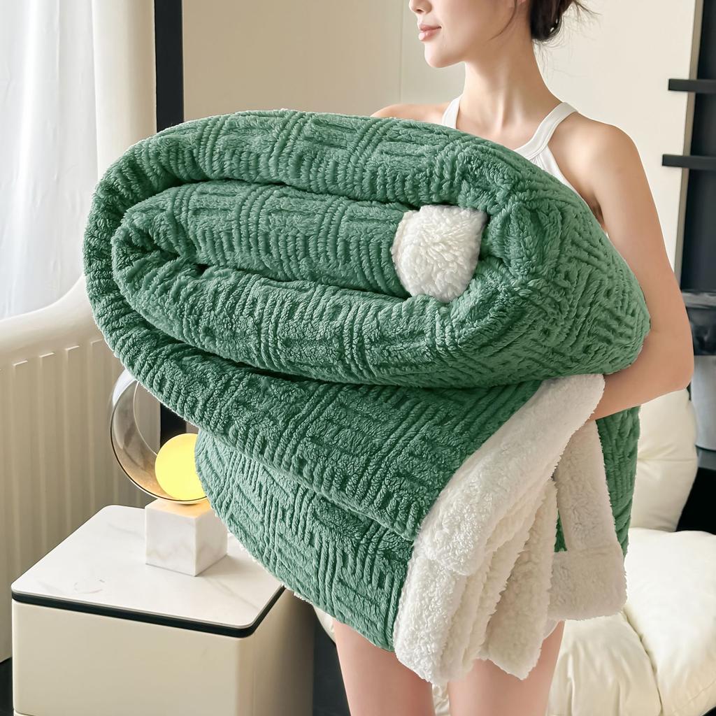 Thick Fleece Blanket Ultra-Soft All-Season Couch Camping Travel Machine Washable Cozy Home Decor For Living Room Bedroom Office