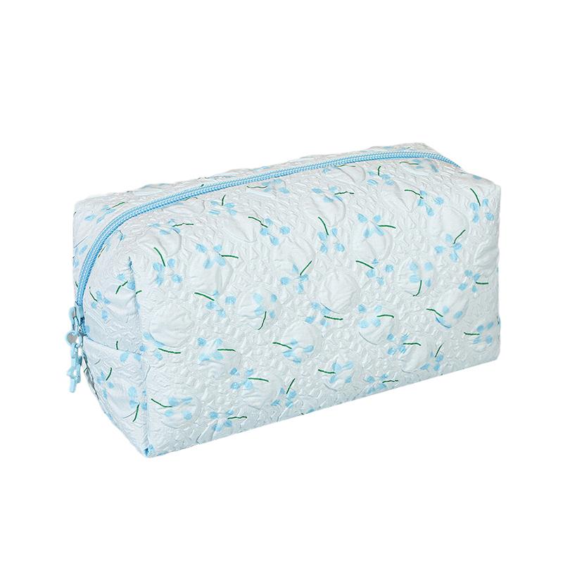 Floral Makeup Bag Cosmetic Organizer Bag Zipper Closure Cosmetic Holder Bag Multifunctional Travel Mountaineering Bag Gifts