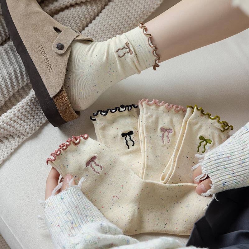 Pre-Autumn Combed Cotton Socks, Mid-Tube Socks, Sweat-Wicking Breathable Lace Bow Embroidery Stack Socks