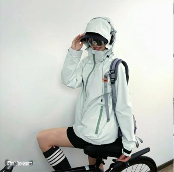 2026 Women's Three-in-One Detachable Windproof Mountaineering Jacket - Couple Style