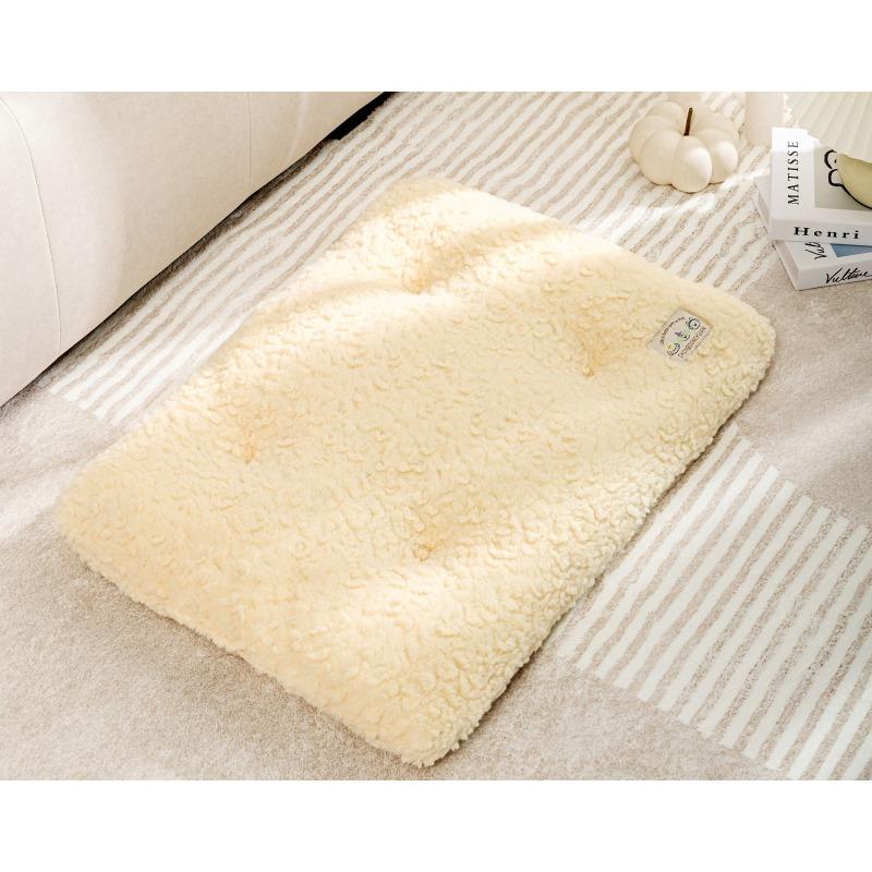 Plush Winter Cat Dog Mat  Thick Furry Sleeping Pad for Small Pets Warm Floor Cushion for Cats & Puppies