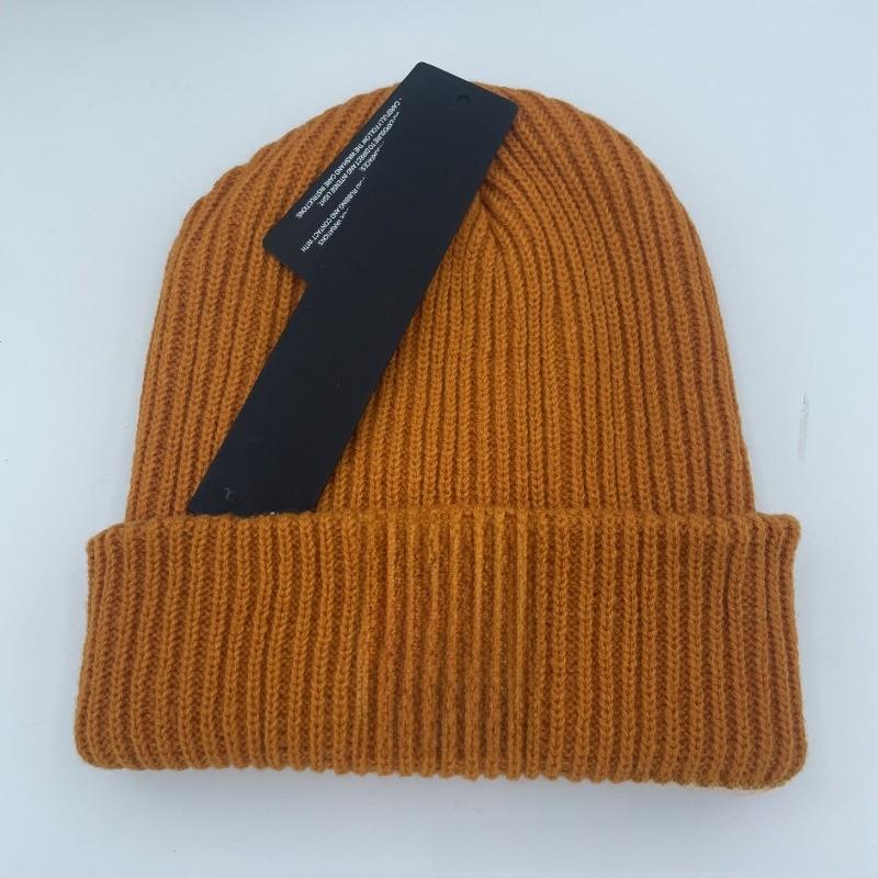 Unisex Elegant Knit Cap Breathable Fabric Winter Autumn Wear Keep Hats Warm