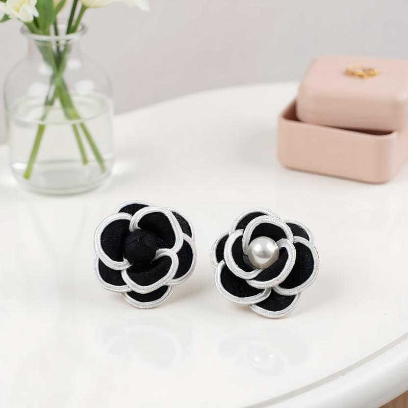 Black Fabric Camellia Flower Brooches For Woman Brooch Pins Dress Shirt Fashion Accessories Gift