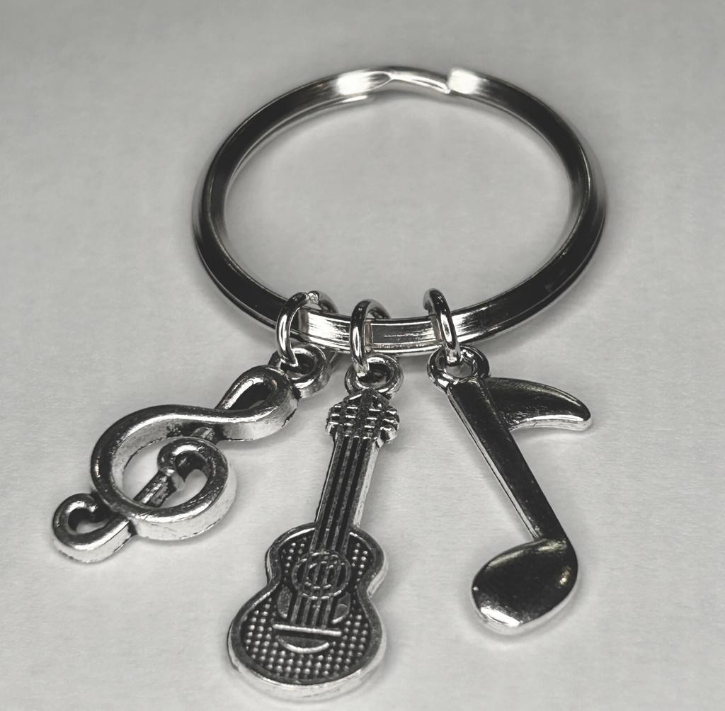 Guitar Bass Instrument Wind Ensemble Music Keychain Concert Live Orchestra Lightweight Compact Keychain [Woodstar]