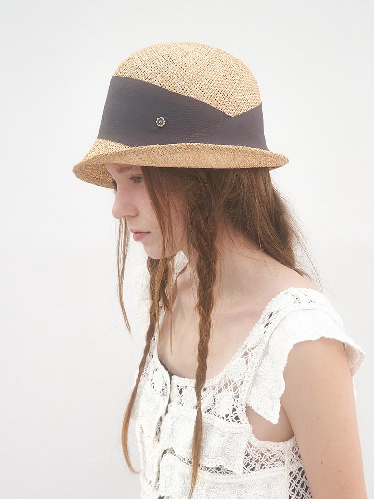 Beulaunhaes Classic Summer Cloche
