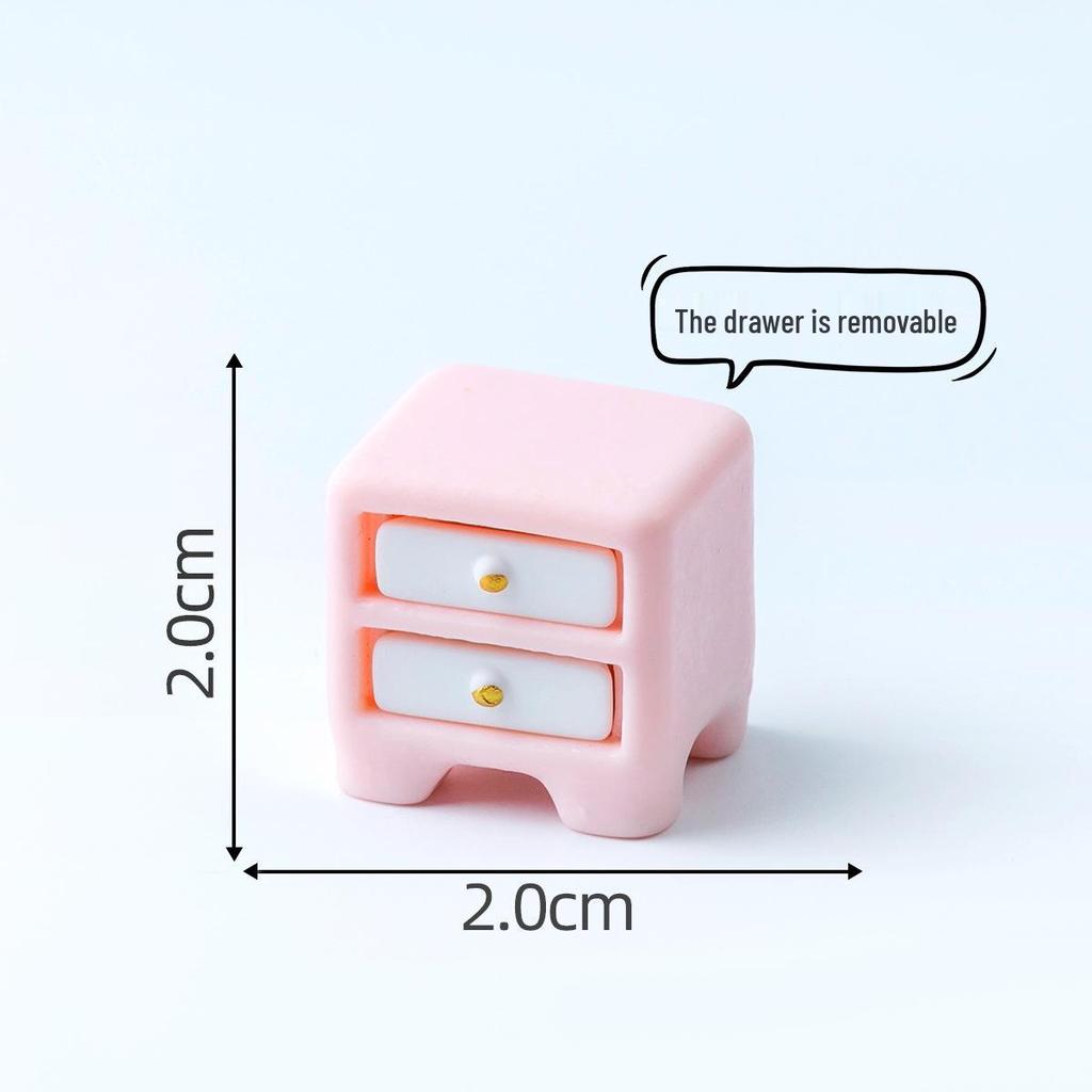 Ręcznie robiony różowy mini zestaw do salonu: Sofa, Łóżko, Stół, Szafa i Wystrój Domku dla Lalek