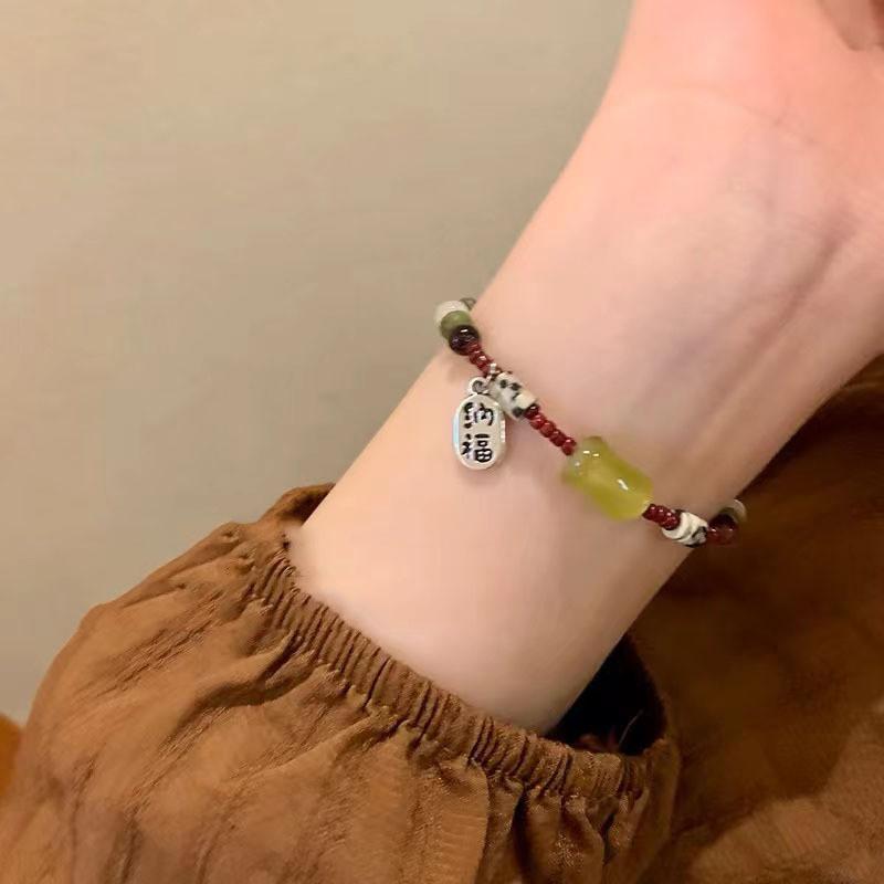Glass Bead Fashionable Bracelet For Women Summer 2024 Design Unique