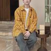 2024 Unisexová americká retro žlutá kostkovaná košilová bunda: Unikátní jarní/letní top pro páry