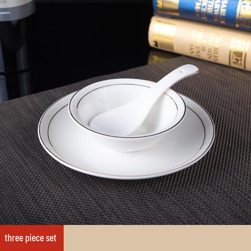 

Посуда для ужина в ресторане ZISIZ Gold Line