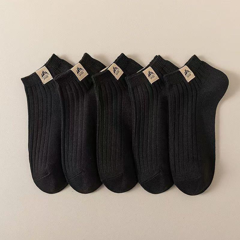 Men Spring and Autumn All Kinds of Sports Deodorant Sweat Absorption Shallow Mouth Socks