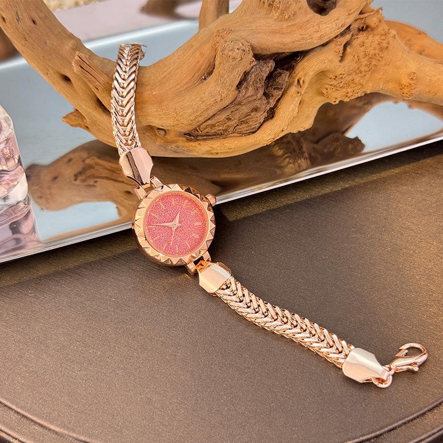 Cadena Redonda Esfera Pequeña Nicho Temperamento Hebilla Ajustable Reloj Pequeño Dorado Reloj de Cuarzo para Mujer