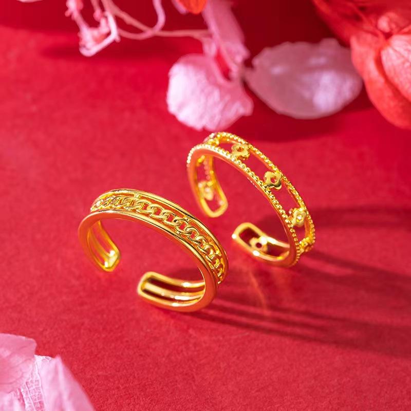Sweet And Fresh Adjustable Open Ring In Eyecatching Interlocking Brass Gold Plating For Women