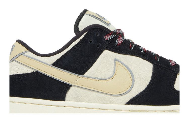 Nike Wmns Dunk Low LX 'Black Suede'