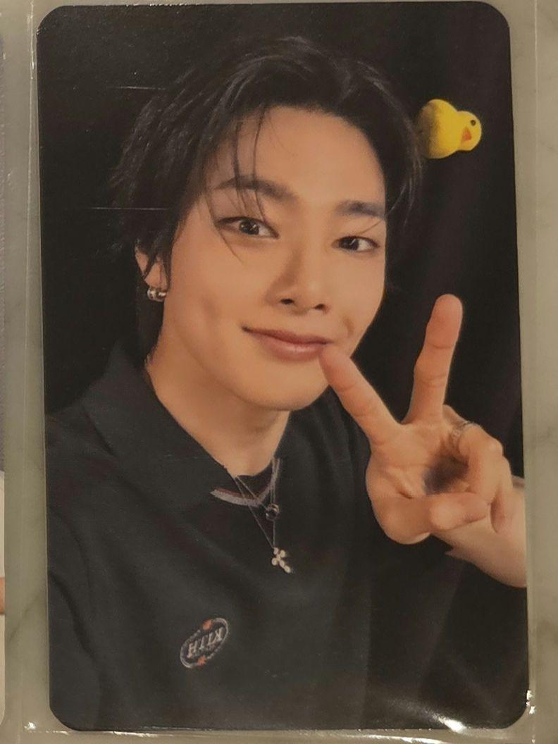 

[USED] Stray Kids KARMA POPUP in Japan, AIEN, Lakidro