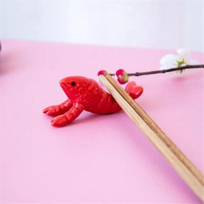1 Pcs Ceramic Chopsticks Holder Rack Crayfish Chopsticks Holder Mat Chopsticks Care Fashion Kitchen Tableware Tools