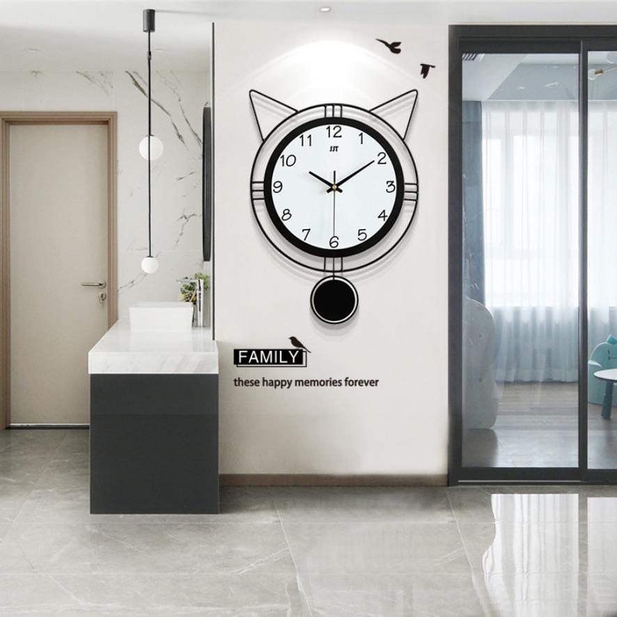 Personalized simple clock fashion creative living room wall clock European modern home decoration quartz clock electronic silent clock