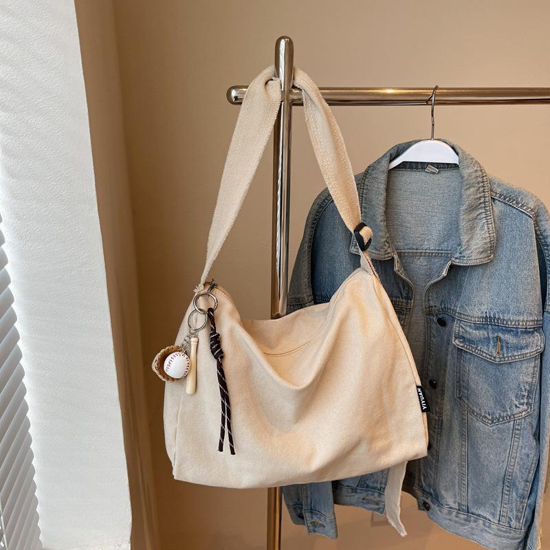 

Stylish and lightweight handbag Large-capacity work commuter bag Student class shoulder bag Simple casual tote women s bag no pendant бежевий