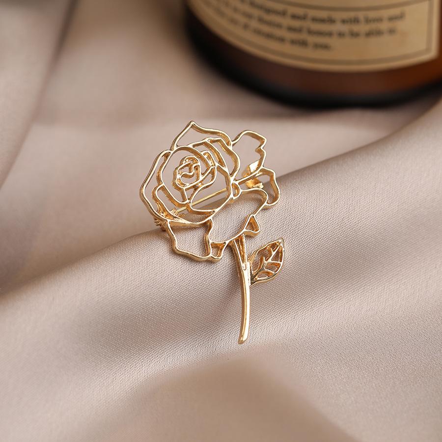 Hollow Rose Brooch, High-end Female Design Sense, Metal Pin, Exquisite Camellia Corsage Clothes