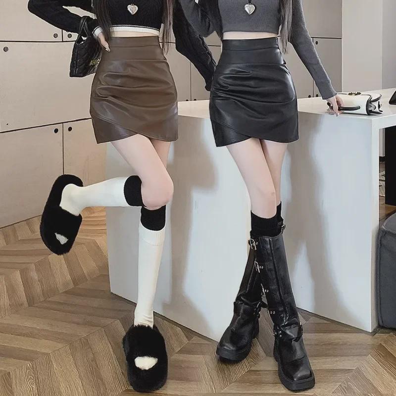 Women's Black PU Leather High-Waist Irregular Pleated Skirt - Spring/Autumn 2025 Collection