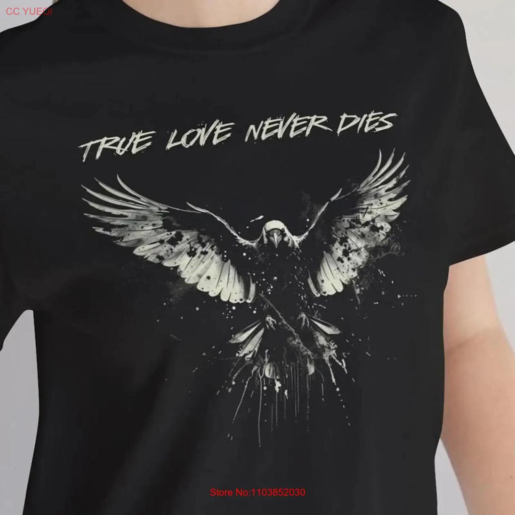 True Love Never Dies T Shirt Crow With Outstretched Wings Design Vintage Washed Fashion Versatile Stylish Casual Breathable