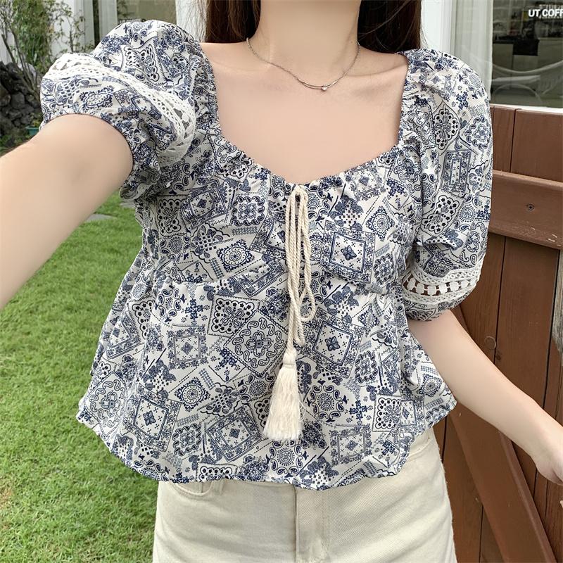 Vintage Ethnic Style Lace-up Square Collar Floral Shirts Women Summer New Loose Puff Sleeve Blouse Woman Elegant Fashion Slim Fit Ladies Shirt 26130
