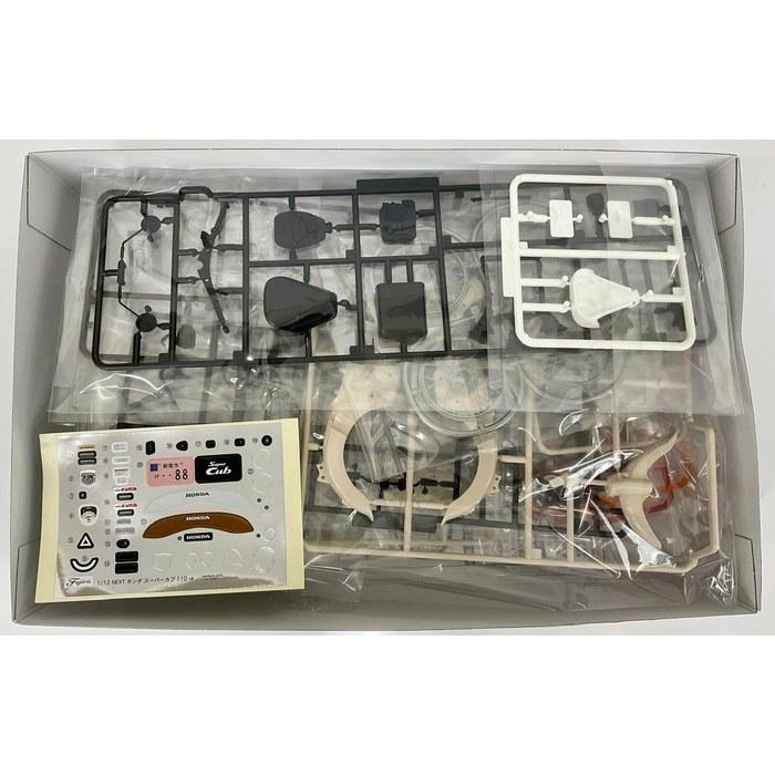 Fujimi 1/12 NEXT Series No.8 Honda Super Cub 110 (Virgin Beige) Plastic Model Kit - 155x58x87mm