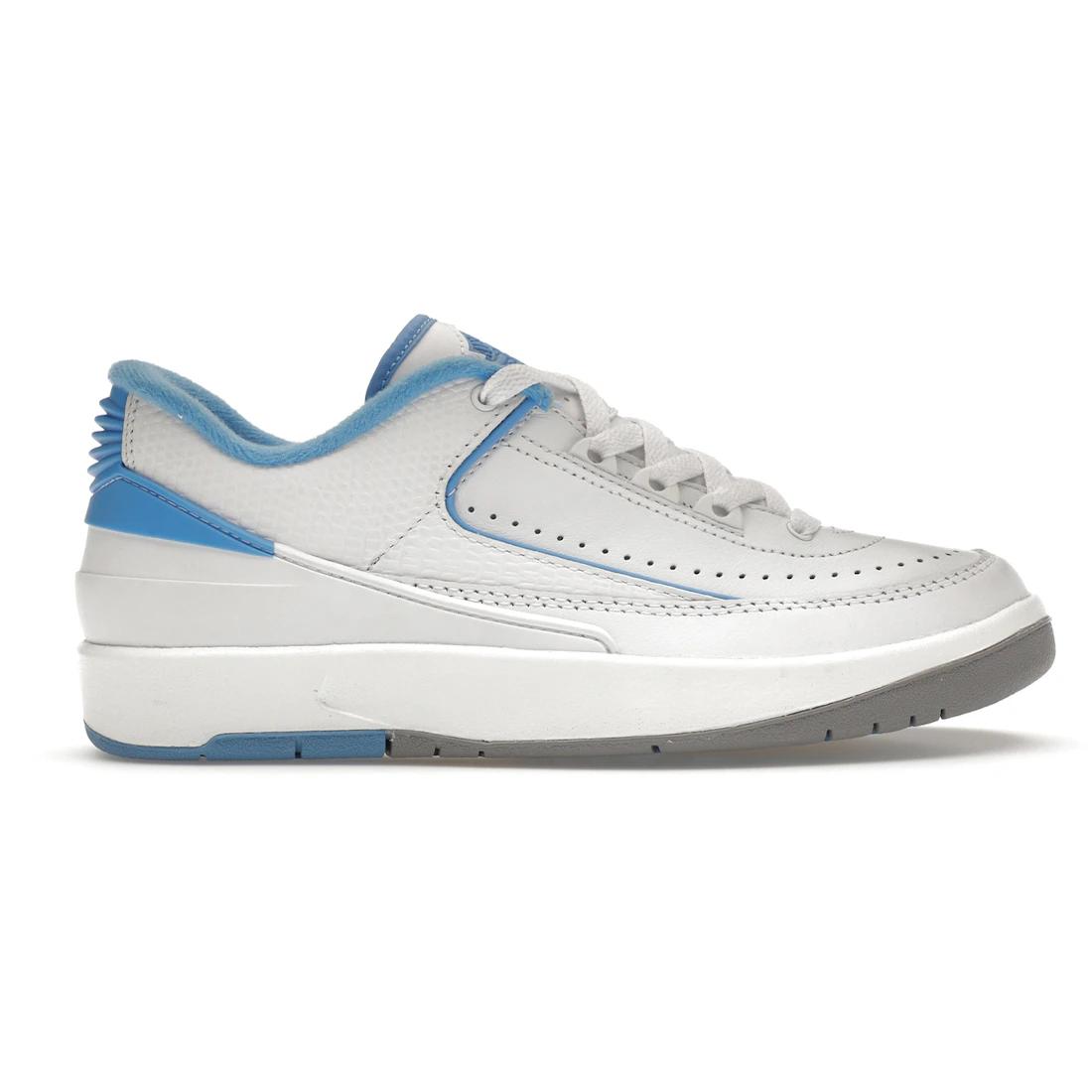

Sneaker Jordan 2 Retro Low UNC (GS)(FJ6869-104) 38.5