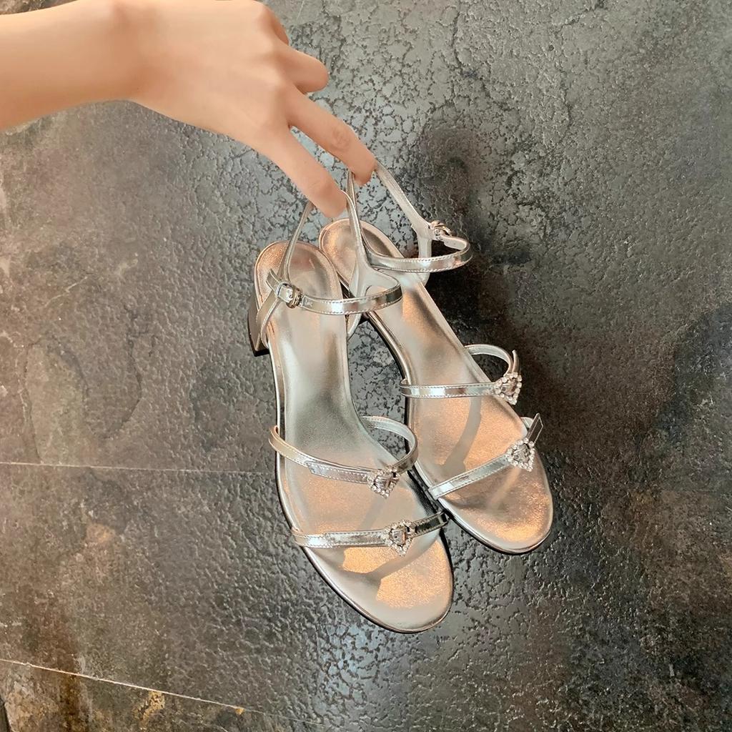 Sheepskin version~ French rhinestone love buckle flat-soled sandals for women's summer versatile round head with thick heels and cool slippers