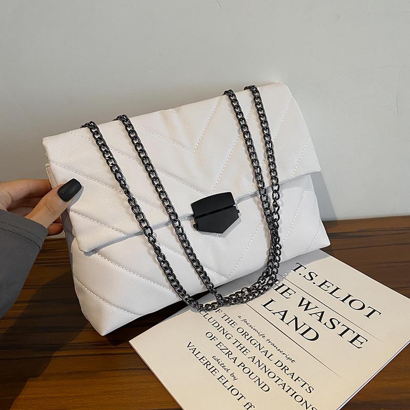 Small Bag Women 2025 New Fragrant Texture Small Square Bag Internet Celebrity Versatile Solid Color Chain Shoulder Messenger Handbag