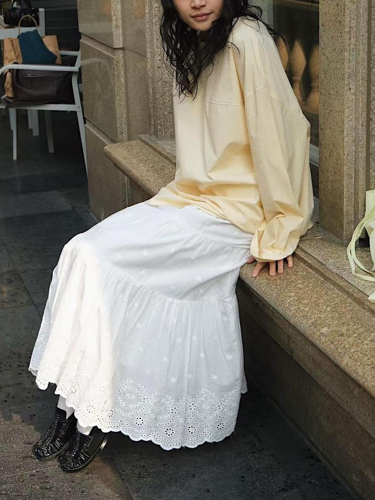 Louvre Bohemian Floral Hollow-Out Midi Skirt: Romantic, Elastic Waist, Loose Fit for Women