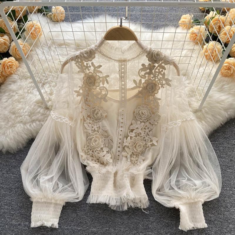 Niche 3D Flower Patchwork Mesh Lantern Sleeve Slim Fit Lace Top for Women