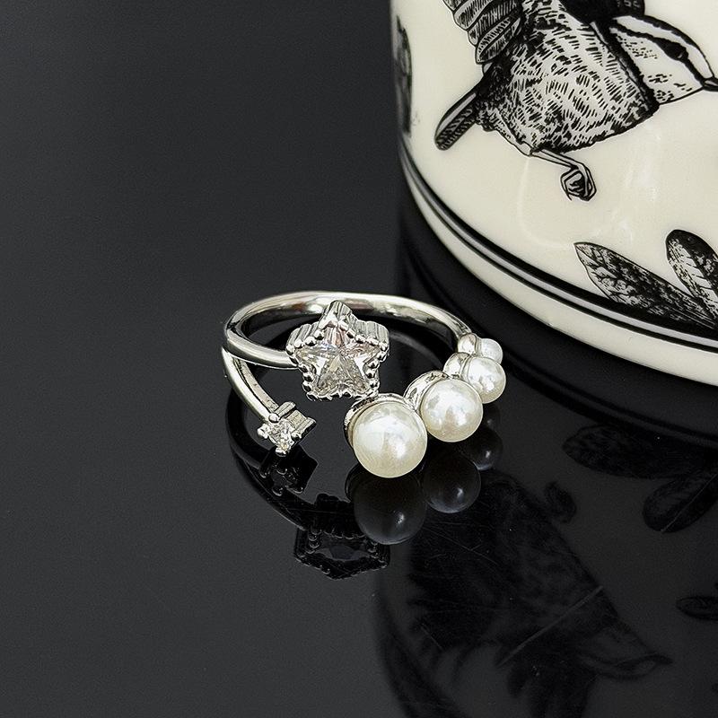 High-Value Diamond-Encrusted Zircon Bead Pentagram Open Ring Stacked With Niche Design Ring Woman