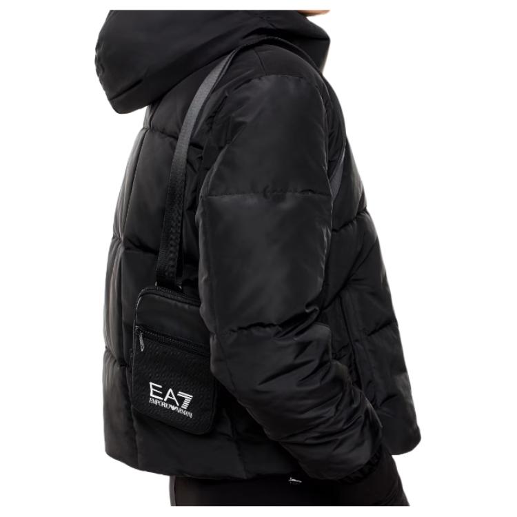 Emporio Armani Verstellbarer Schultergurt Logo Umhängetasche Herren Umhängetasche Schwarz 7X000391-AF19722-UC001