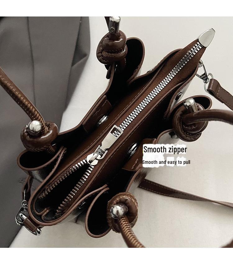 Retro Handheld Vegetable Basket Bag for Women - Trendy 2024 Korean Style Versatile Tote and Messenger Bag