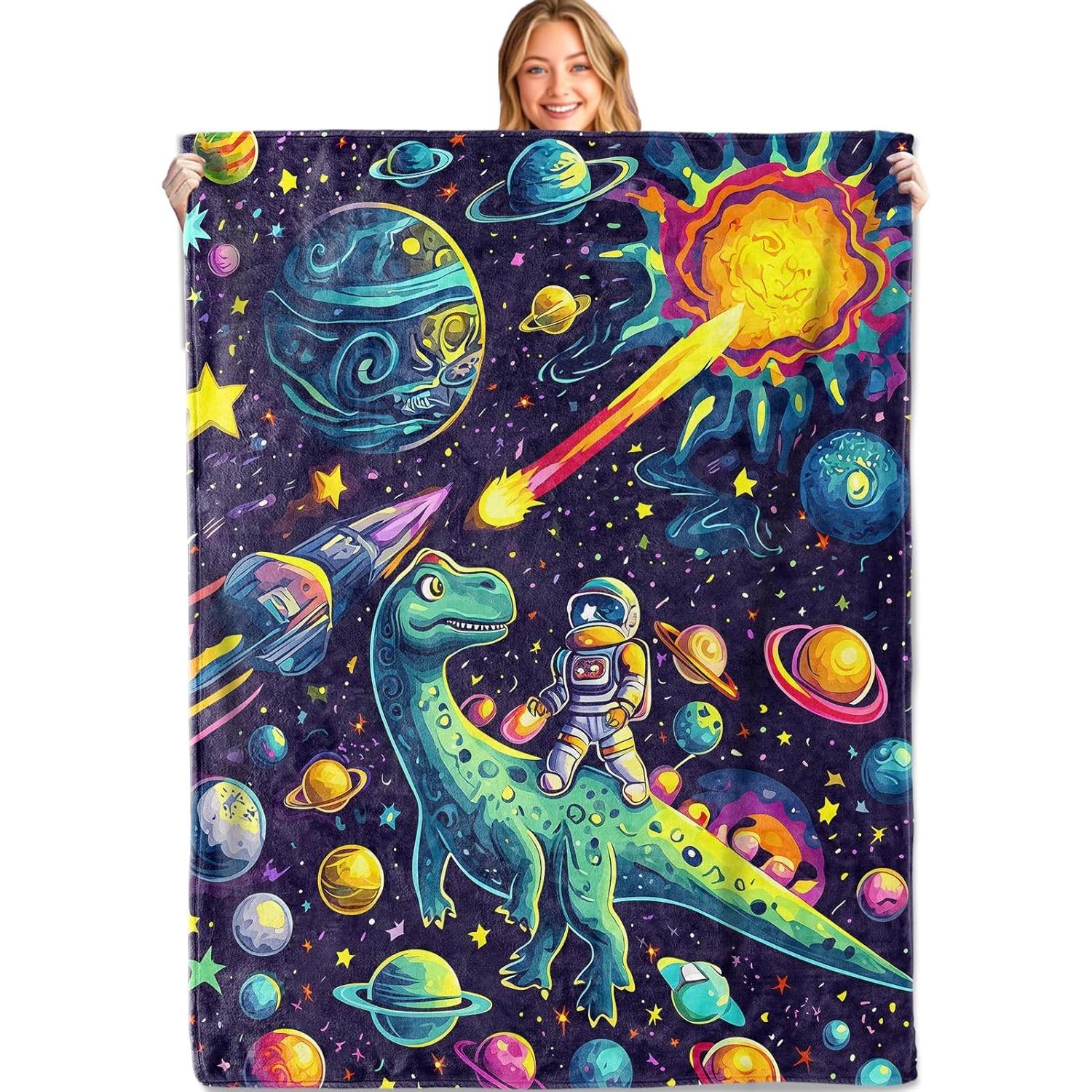 

Space Adventure Dinosaur Throw Blanket,Soft,Lightweight Flannel,Astronaut Dino Planet Blankets - Gifts for Kids Boys Gir 75x90cm