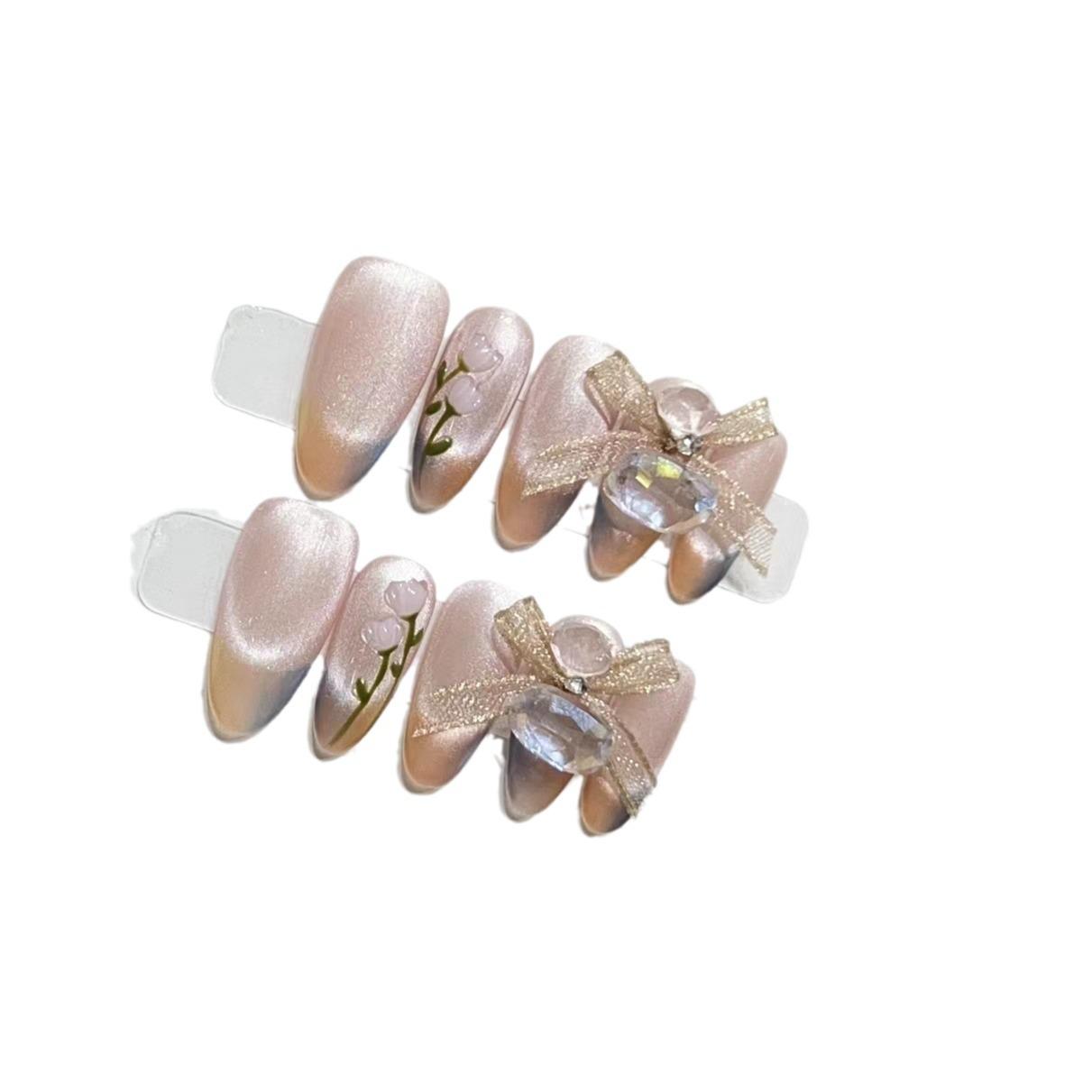 

Чистая ручная работа, броня, первоклассная атмосфера, ощущение, стекло, кошачий глаз, цветной французский маникюр с тюльпанами, сверкающий бант, бриллиант Large L