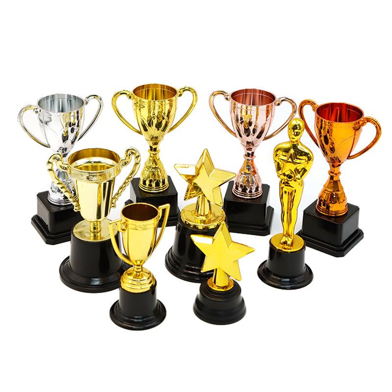 2Pcs Plastic Trophy Small Size Trophy Model Award Trophies Plastic Material Pentagram Star Award Cup Kids Party