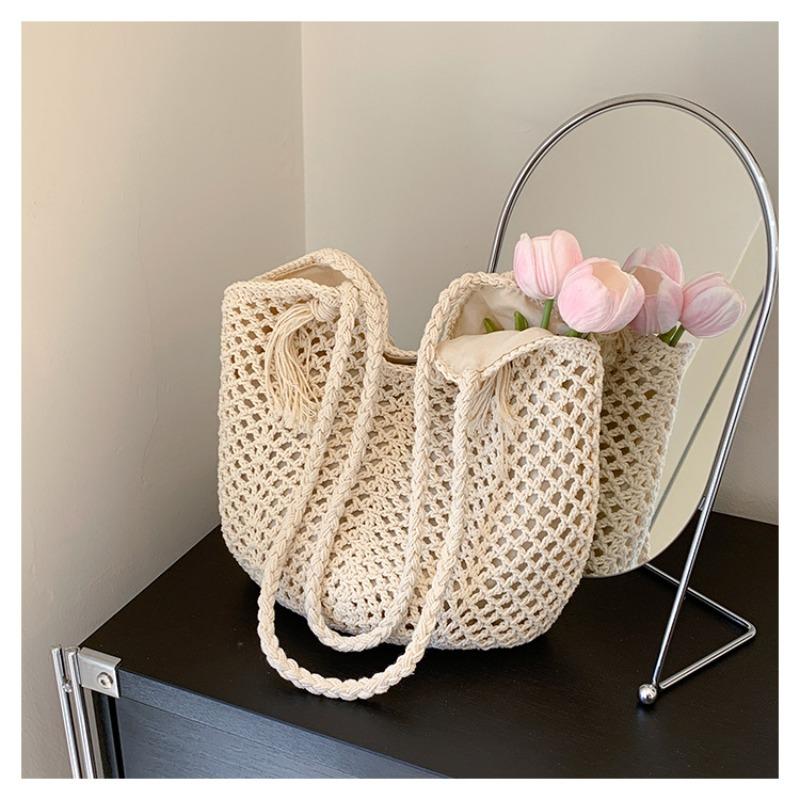 Hollow Tassel Straw Woven Bag Women's Handwoven Bag Large Capacity Tote Bag Casual Women's Shoulder Vacation Bag